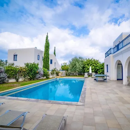 Azzurro Holiday Villas بييا