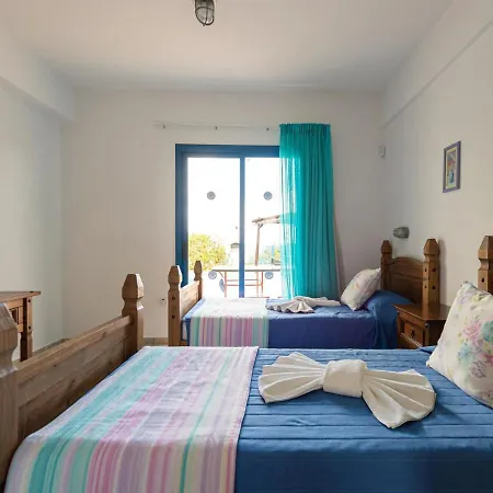 Azzurro Holiday Villas فيلة بييا
