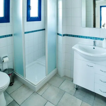 Azzurro Holiday Villas *