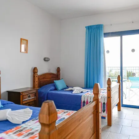 Azzurro Holiday Villas Vilă Peyia